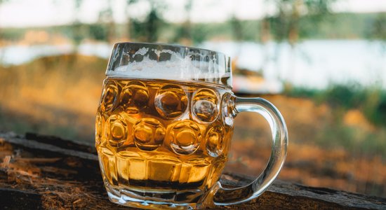 События недели: пиво каждый день, чем заменят русские спектакли, обручальное кольцо Кабаевой