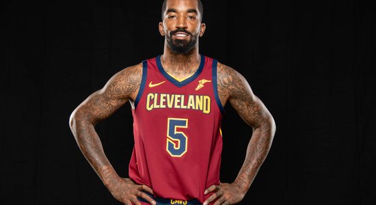 NBA pieprasa Klīvlendas 'Cavaliers' spēlētājam aizklāt tetovējumu uz kājas