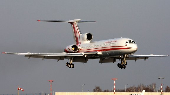 Polish_Air_Force_Tupolev_Tu-154M_Lebeda