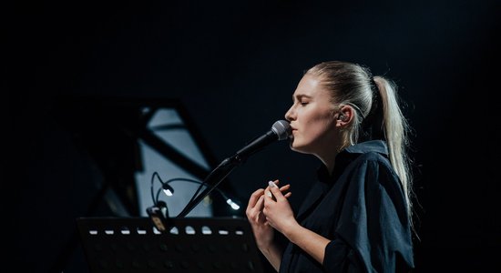 Noklausies! Dziedātāja Una Daniela izdod dziesmu un videoklipu "Strangers"