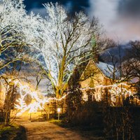 Foto: Krāšņā ziemas pastaigu taka Annas Koku skolā