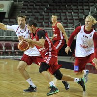Latvijas basketbola izlase atceļ savu treniņu