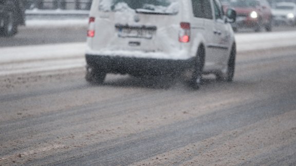 Autogāzes cena nu jau jūtami sit pa kabatu. Kādi ir sadārdzināšanās iemesli?