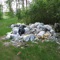 Akcijas 'Pieķer būvgružotāju!' noslēgumā sakops nelegālo izgāztuvi Salaspils novadā