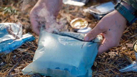 Saistībā ar 220 miljonu vērto NBS pārtikas iepirkumu atstādināts iepirkumu komisijas vadītājs Ezeriņš Saistībā ar 220 miljonu vērto NBS pārtikas iepirkumu atstādināts iepirkumu komisijas vadītājs Ezeriņš
