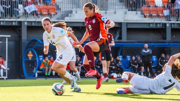 Latvijas futbolistes turpina bezzaudējumu sēriju un cīnīsies par augstāku divīziju UEFA Nāciju līgā