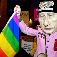 Gatavošanos Soču Olimpiādei aizēno homofobiska vardarbība, uzskata cilvēktiesību aizstāvji
