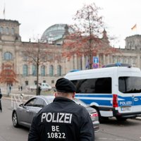 В Берлине неизвестные бросили коктейли Молотова в синагогу. Ночью пропалестинские активисты напали на полицейских