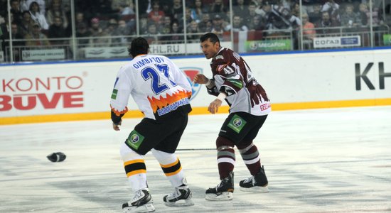 Video: trīs Ivanāna kautiņi iekļuvuši KHL sezonas TOP 10