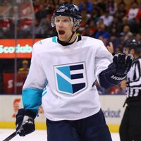 Pieredzējušais NHL aizsargs Ērhofs atgriežas Vācijas čempionātā