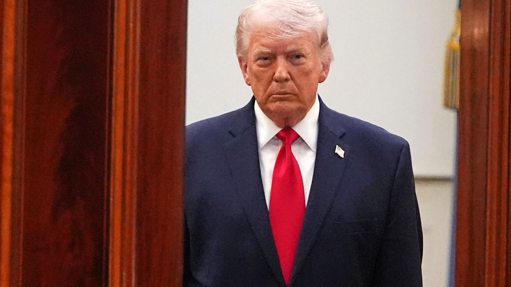 Edvards Lūkass: Trampa Amerika sāk atgādināt Brežņeva Padomju Savienību