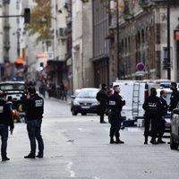 Parīzes teroraktos iesaistīti trīs brāļi; viens, iespējams, vēl atrodas brīvībā