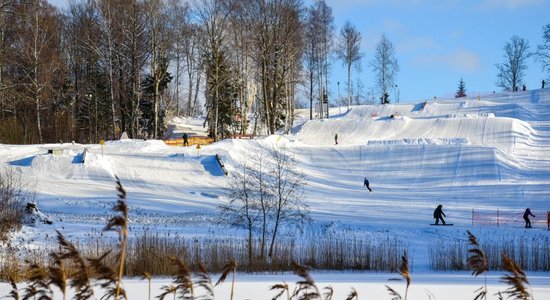 Slēpošanas un citu ziemas prieku baudīšanas iespējas Tukuma pusē