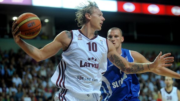 Latvijas basketbola izlase neatstāj cerības Slovākijai - 51