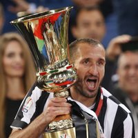 'Juventus' pirms Čempionu līgas fināla paliek bez vadošā aizsarga Kjelīni