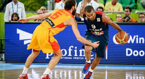 Pārkers un Francija fantastiskā cīņā gāž no troņa Spānijas basketbolistus