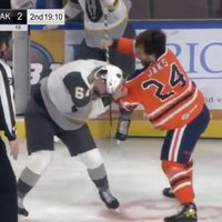 Video: Jaks izkaujas AHL spēlē