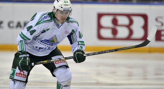 Kuldas pārstāvētā 'Salavat Julajev' cieš kārtējo neveiksmi KHL mačā