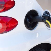 Рынок автомобилей в июле: латвийцы скупают Toyota, любители электромашин ждут поддержку от государства