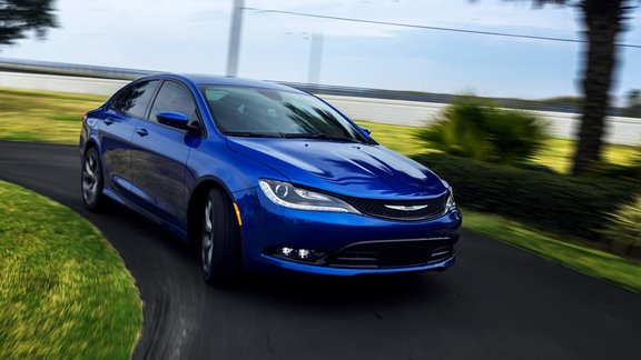 Chrysler 200