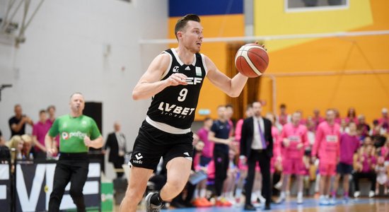 "VEF Rīga" basketbolistiem zaudējums "Fracht" Baltijas Superkausa pusfinālā