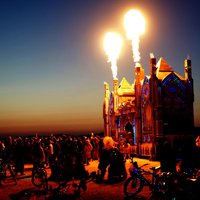 Iespaidīgi foto: Nevadā noticis noslēpumainais 'Burning Man' festivāls