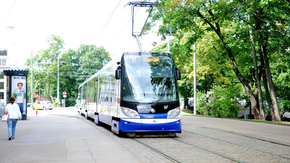 Tamborētais Dziesmu svētku tramvajs - 1