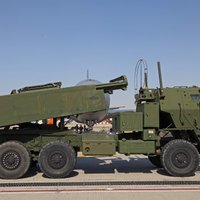 Latvijā ieradīsies raķešu artilērijas sistēmas HIMARS
