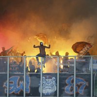 Marseļas 'Olympique' fani ar bumbas sprādzieniem 'brīdina' kluba vadību