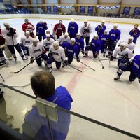 Vladivostokas KHL komanda ar uzvaru 'iesvēta' savu mājas arēnu