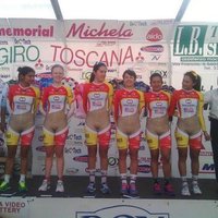 Женскую велокоманду Колумбии "раздели"