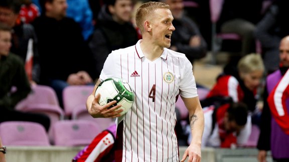 Futbols, Latvijas futbola izlase pret  Šveici  - 75