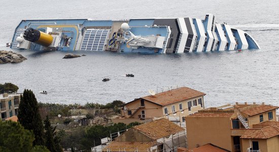 От владельцев Costa Concordia требуют $400 млн за гибель скрипача