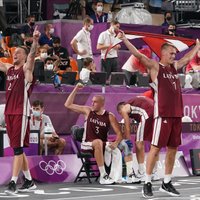 Latvijas 3x3 basketbolisti kļūst par vēsturiski pirmajiem olimpiskajiem čempioniem
