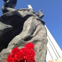 Москва глубоко возмущена призывом снести памятник Победы