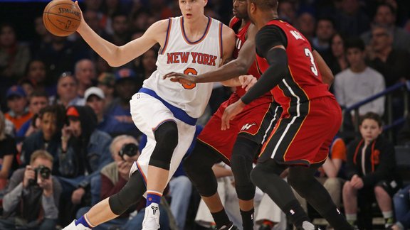 Basketbols: Knicks pret Heat - 1