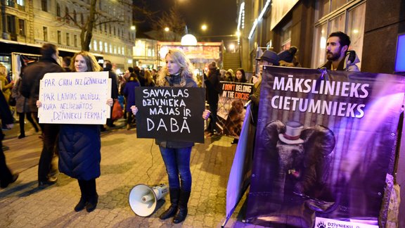 Protesta akcija pie Rīgas cirka - 1