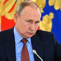 Putins draud ar strauju reakciju uz iejaukšanos karā ar Ukrainu