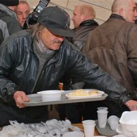 На обеспечение питания нуждающимся и малообеспеченным рижанам будет выделено 1,78 млн евро