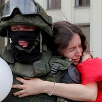 Пожар на болоте. Почему в Беларуси продолжаются репрессии и как это связано с выборами и войной?