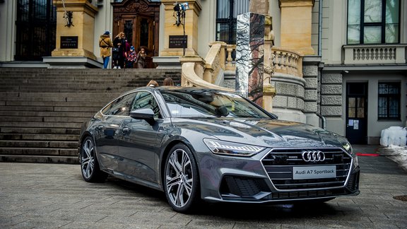 Riga prezentēts jaunais 'Audi A7 Sportback'