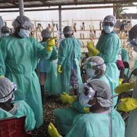 Libērijā sāk izmēģināt vakcīnu pret Ebolas vīrusu