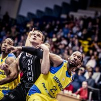 'VEF Rīga' LIBL spēlē izcīna uzvaru pret sīvāko konkurenti 'Ventspili'