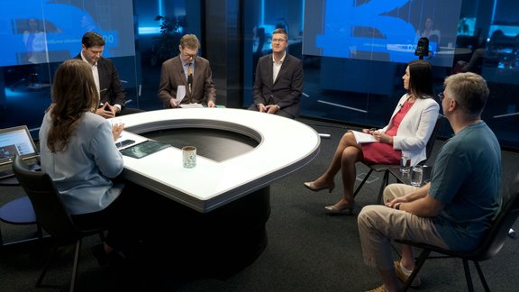 "Kāpēc" ar Alinu Lastovsku pulksten 13 – izdienas pensijas: neaizskaramas vai steigšus ierobežojamas?