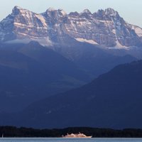 Женевское озеро угрожает миллиону людей мощным цунами