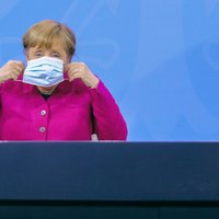 Jenss Turaus: Trešais pandēmijas vilnis sagrāvis Merkeles autoritāti