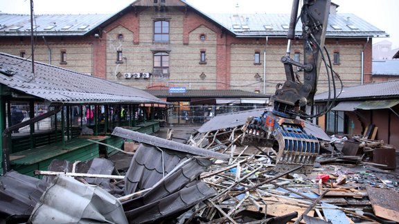 Tirdzniecības kiosku demontāža Rīgas Centrāltirgus teritorijā - 21