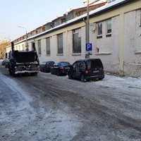 Читатель: кто и в какие сроки должен вывозить снег с улиц Риги? (+ комментарий)