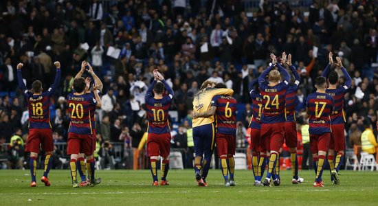 'Barcelona' futbolisti 'El Clasico' mačā sagrauj Madrides 'Real'