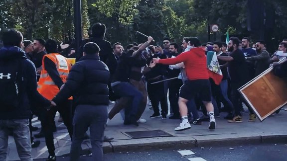 Protesti Irānas sieviešu atbalstam - 1